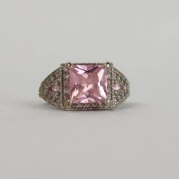 S925 Silver Tone Pink Stone Ring Size 7 - Picture 1 of 6